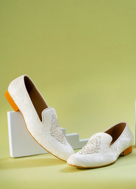 Manyavar Men White Brocade Shoe