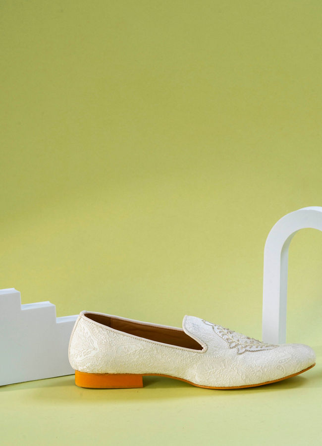 Manyavar Men White Brocade Shoe