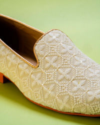 Manyavar Men Ivory Elegance Shoe