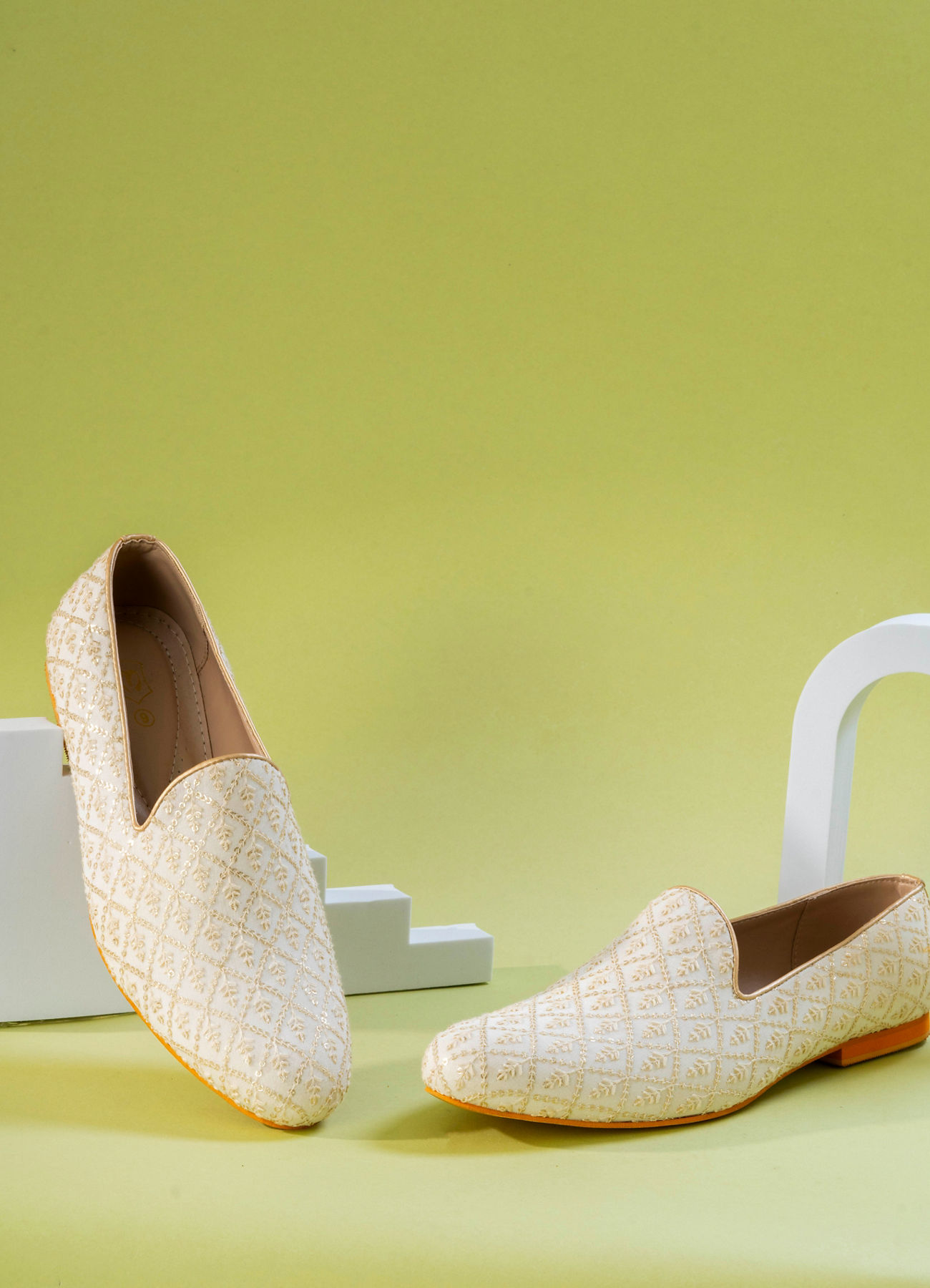 Manyavar Men Warm White Georgette Shoe