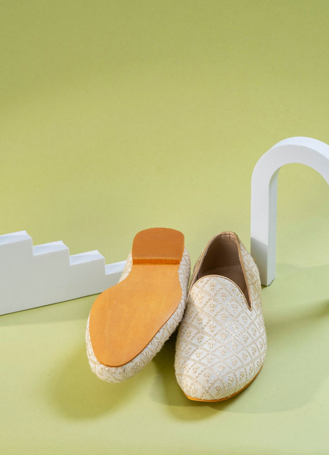 Manyavar Men Warm White Georgette Shoe