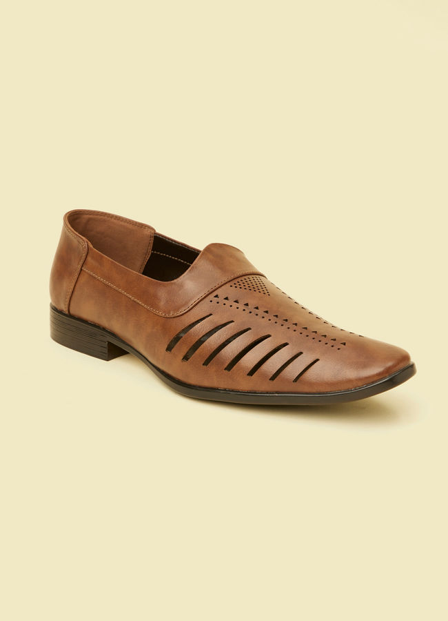 alt message - Manyavar Men Chocolate Brown Loafer Style Jutti image number 2