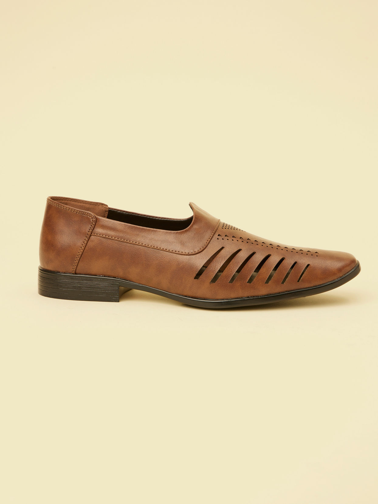 Manyavar Men Chocolate Brown Loafer Style Jutti