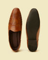 alt message - Manyavar Men Dark Brown Loafer style Jutti image number 4