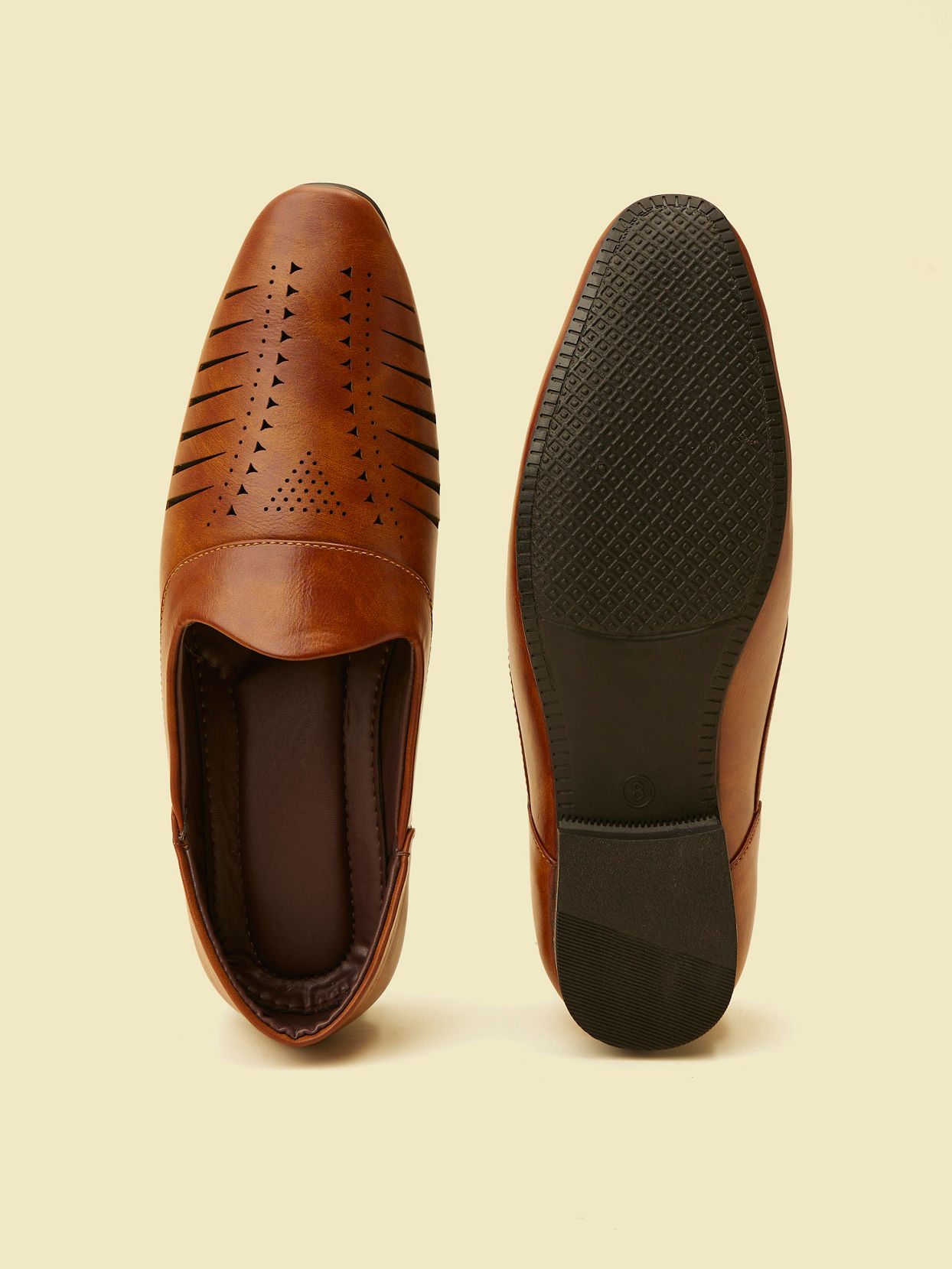 alt message - Manyavar Men Dark Brown Loafer style Jutti image number 4