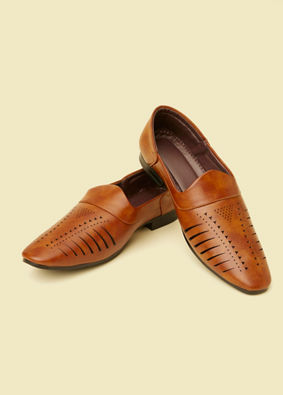 alt message - Manyavar Men Dark Brown Loafer style Jutti