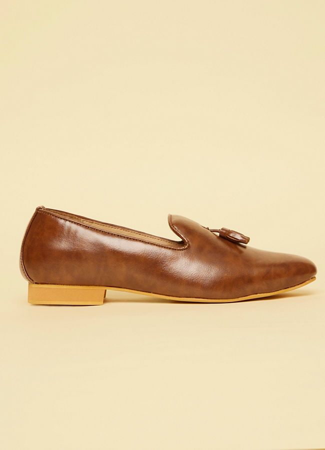 Manyavar Men Dark Brown Tasseled Loafer style jutti