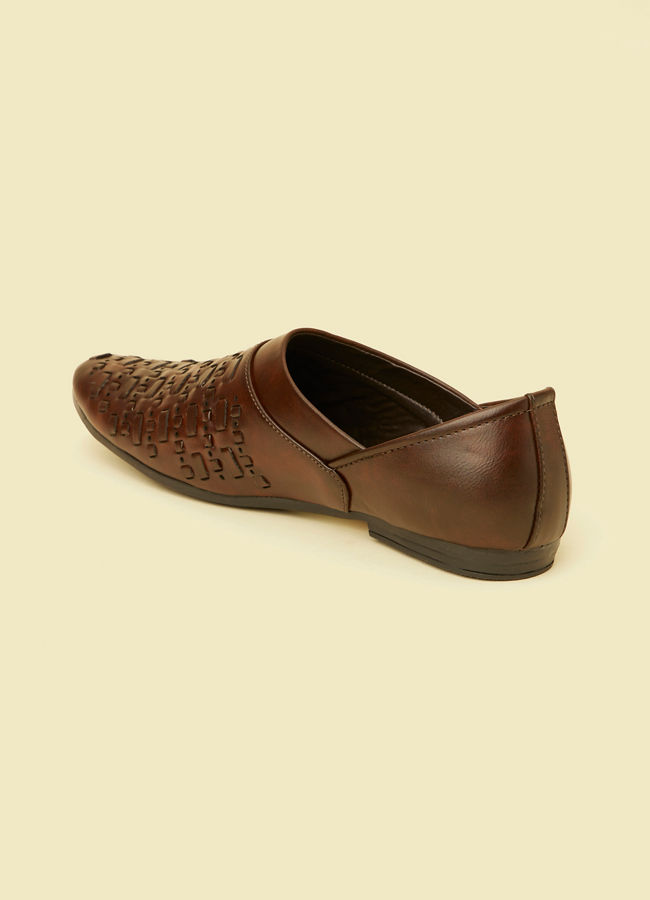 alt message - Manyavar Men Dark Brown Loafer Style Shoes image number 5