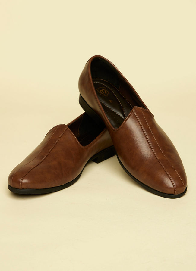 alt message - Manyavar Men Brown Detailed Piping Loafers Style Shoes image number 0