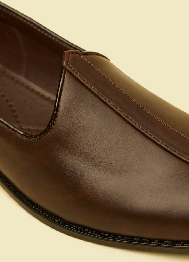 Manyavar Men Elegant Dark Brown Shoe image number 1