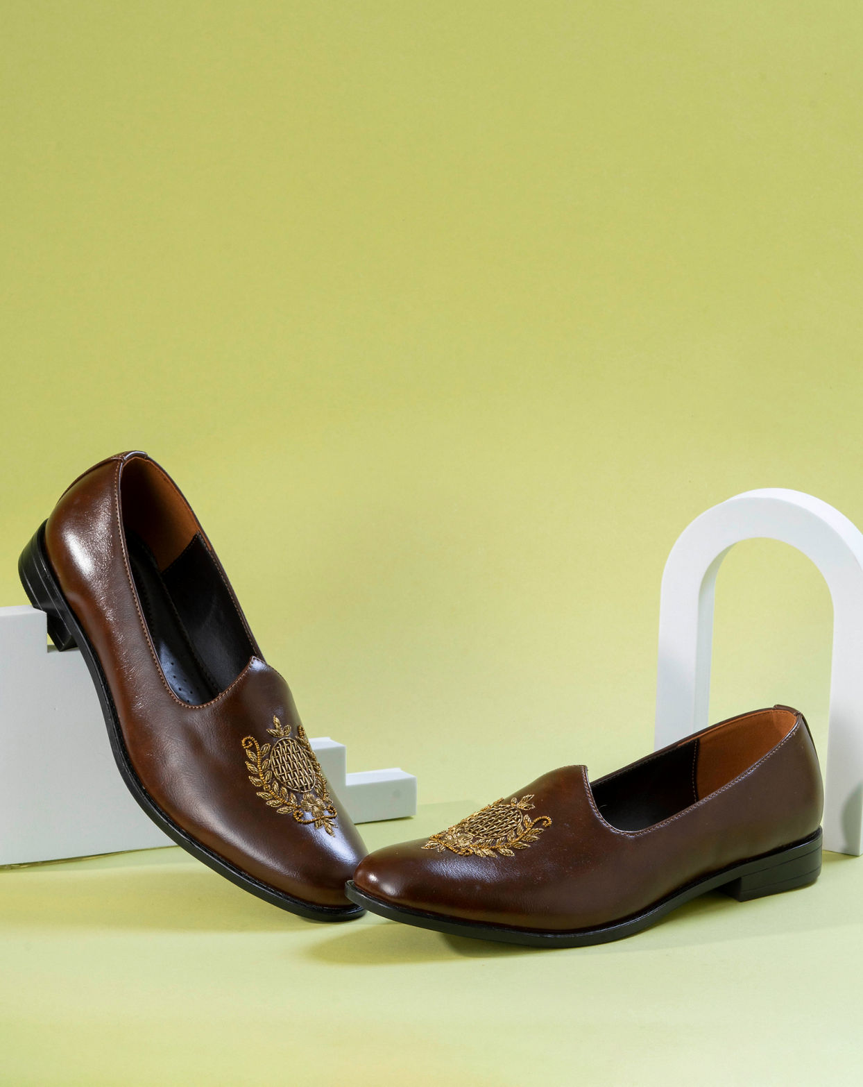 Manyavar Men Dark Brown Festive Shoe