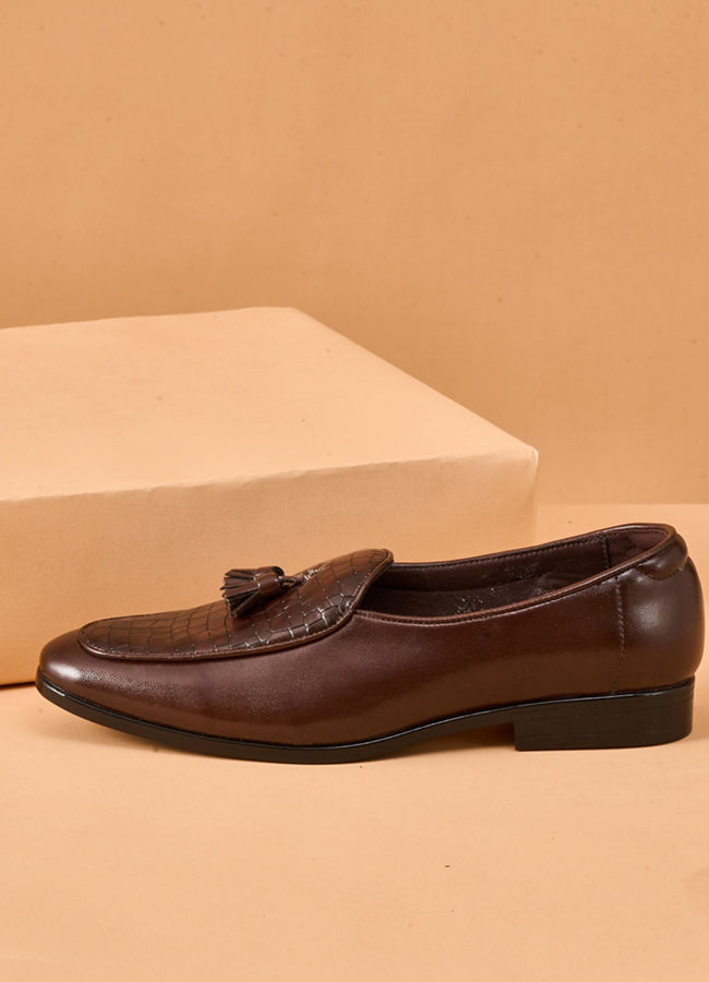 Manyavar Men Brown Faux Leather Shoes with Tassel Detail