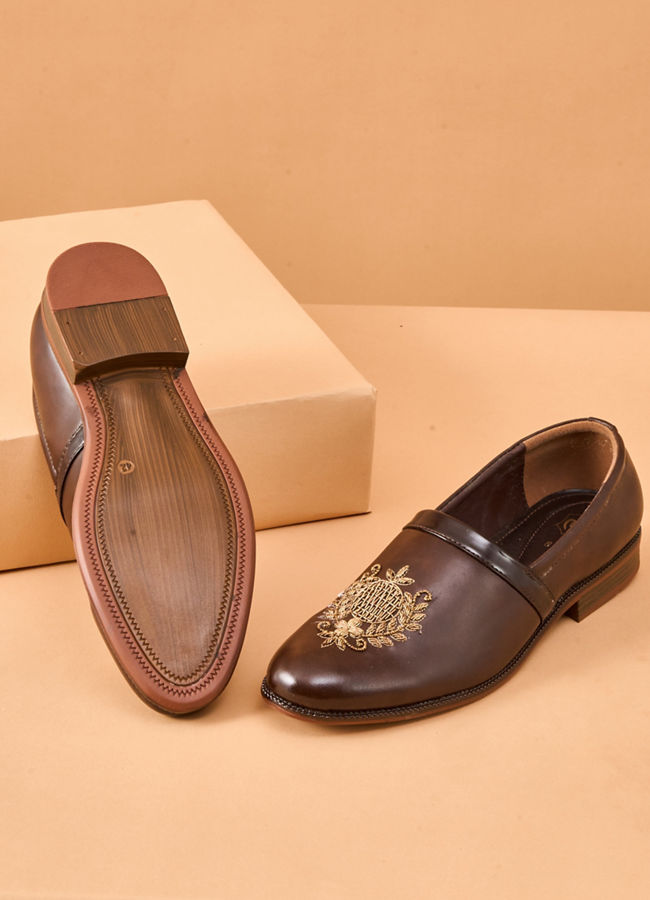 Manyavar Men Brown Faux Leather Shoe with Embroidery