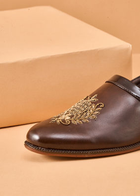 Manyavar Men Brown Faux Leather Shoe with Embroidery