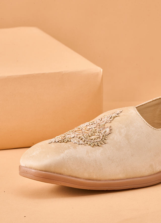 Manyavar Men Beige Faux Leather Shoe with Embroidery