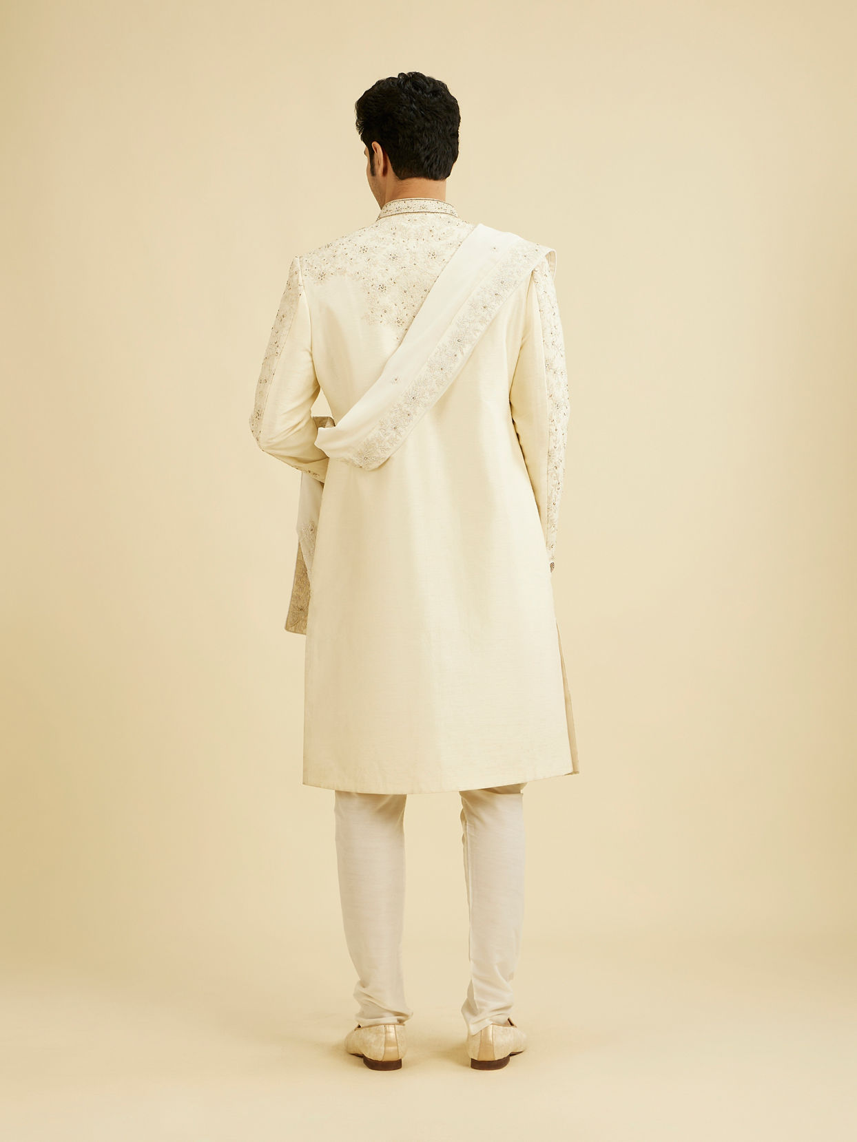 Manyavar Men Resplendent Cream Sherwani Suit