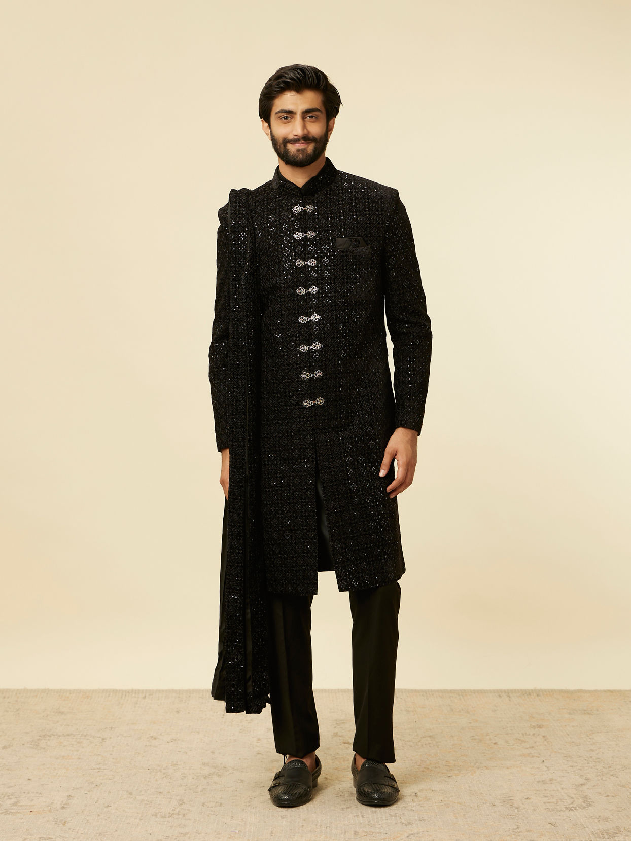 alt message - Manyavar Men Kohl Black Sequined Sherwani Set image number 2