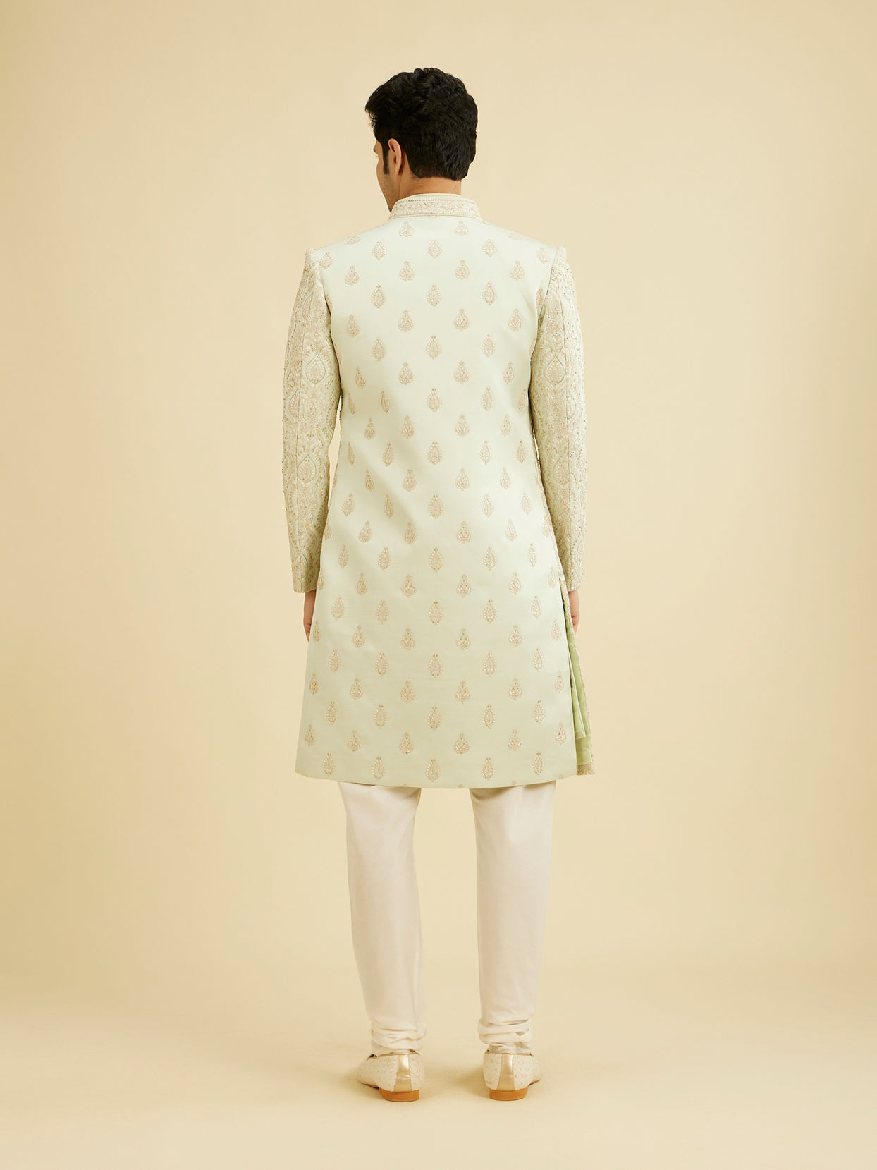 alt message - Manyavar Men Emerald Splendor Sherwani image number 4