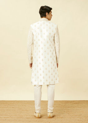 alt message - Manyavar Men Off White Shankh Motif Sherwani Set image number 5