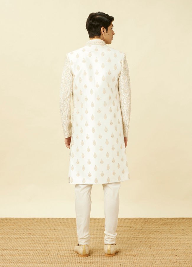 Manyavar Men Off White Shankh Motif Sherwani Set