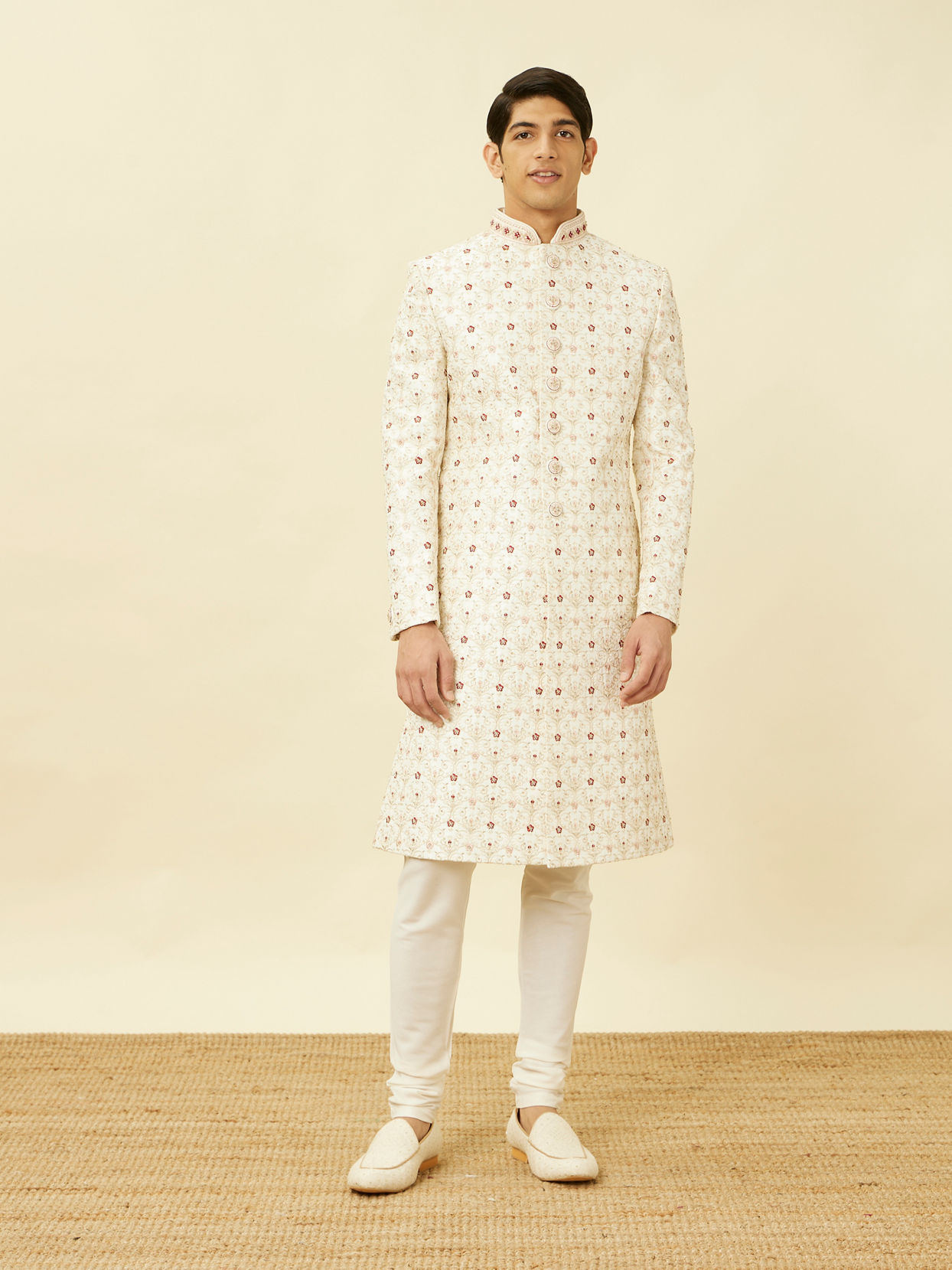 Manyavar Men Off White Floral Jaal Patterned Sherwani Set
