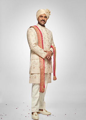 alt message - Manyavar Men Warm White Floral Trellis Patterned Sherwani Set image number 0