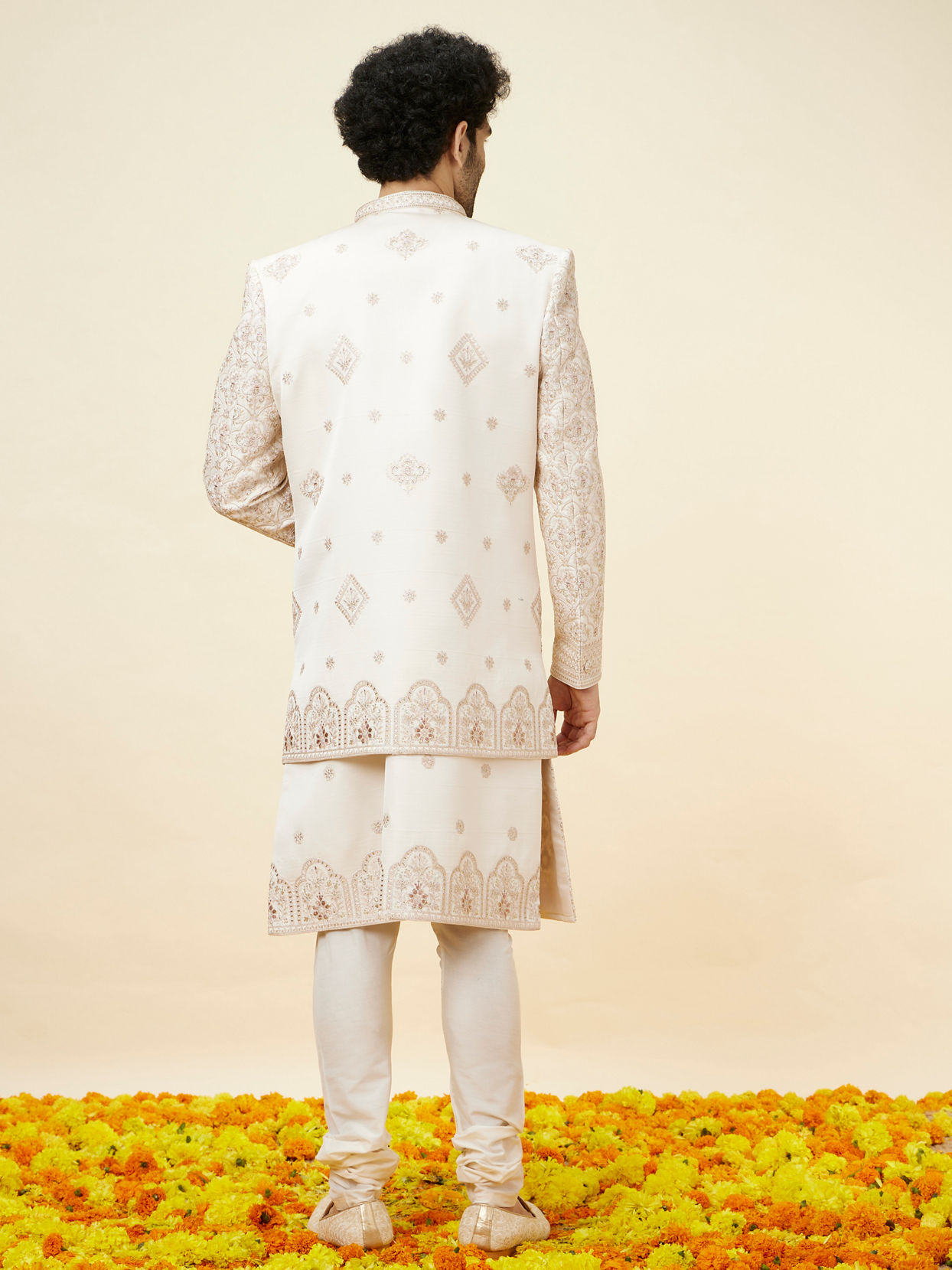 alt message - Manyavar Men Warm White Floral Trellis Patterned Sherwani Set image number 6