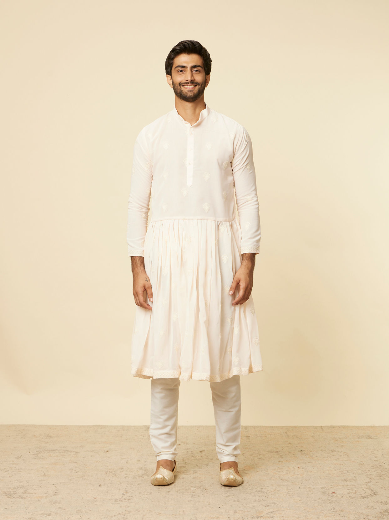 Seashell Pink Self Grid-Patterned Sherwani Set image number 2