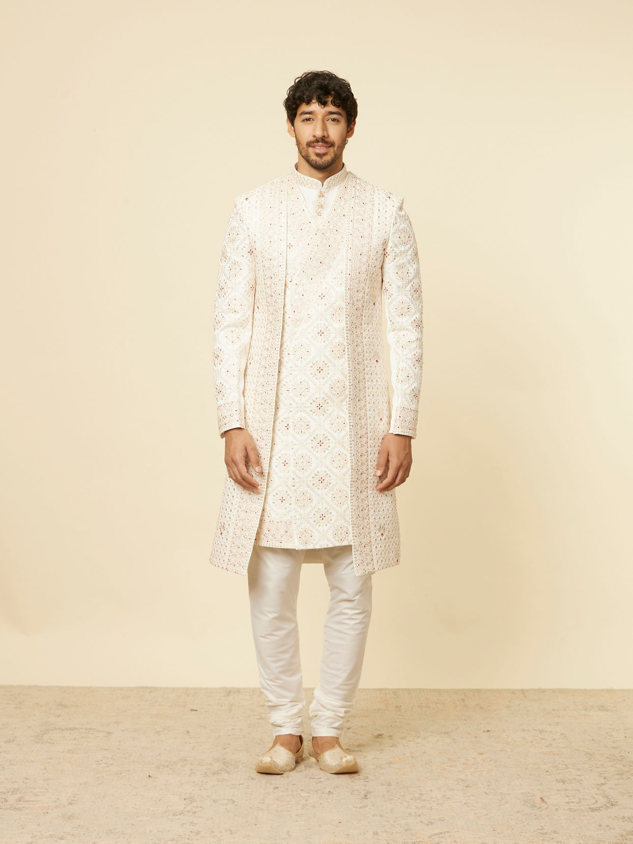 alt message - Manyavar Men Warm White Aari Embroidered Sherwani Set image number 3