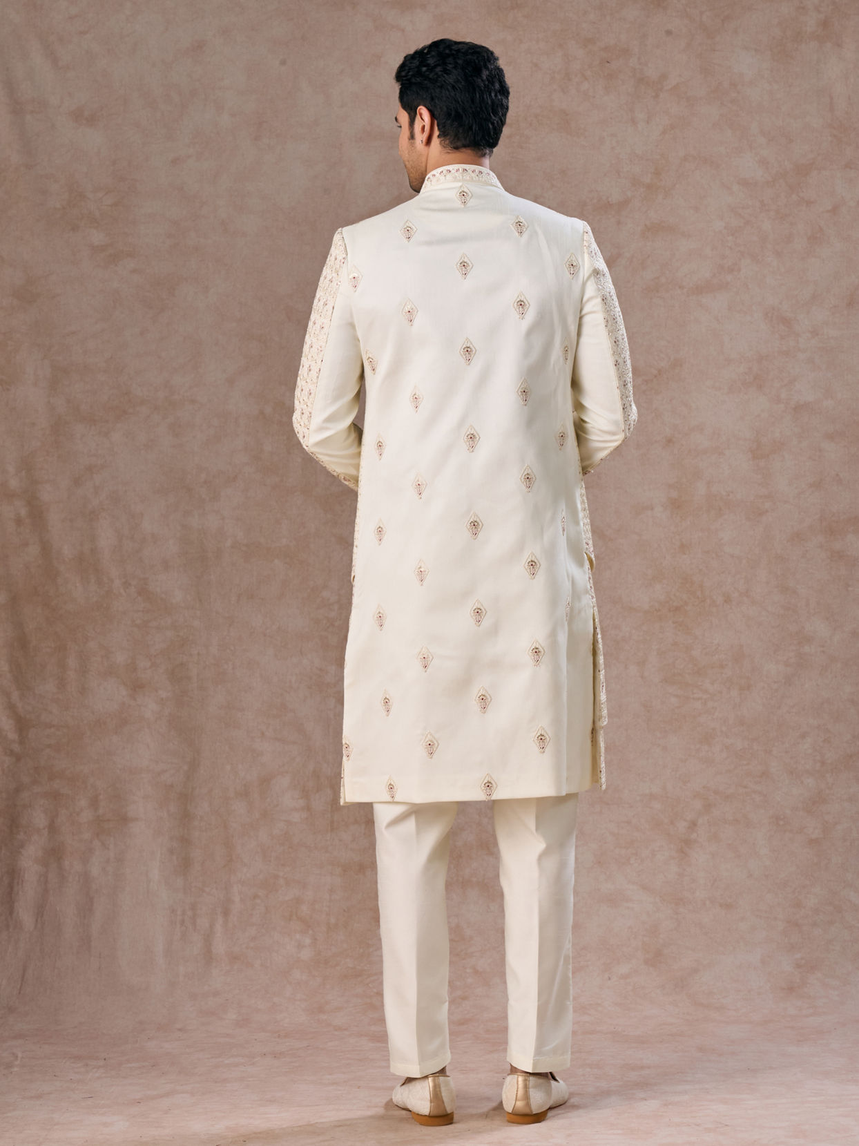 Manyavar Men Cream Extravaganza Sherwani