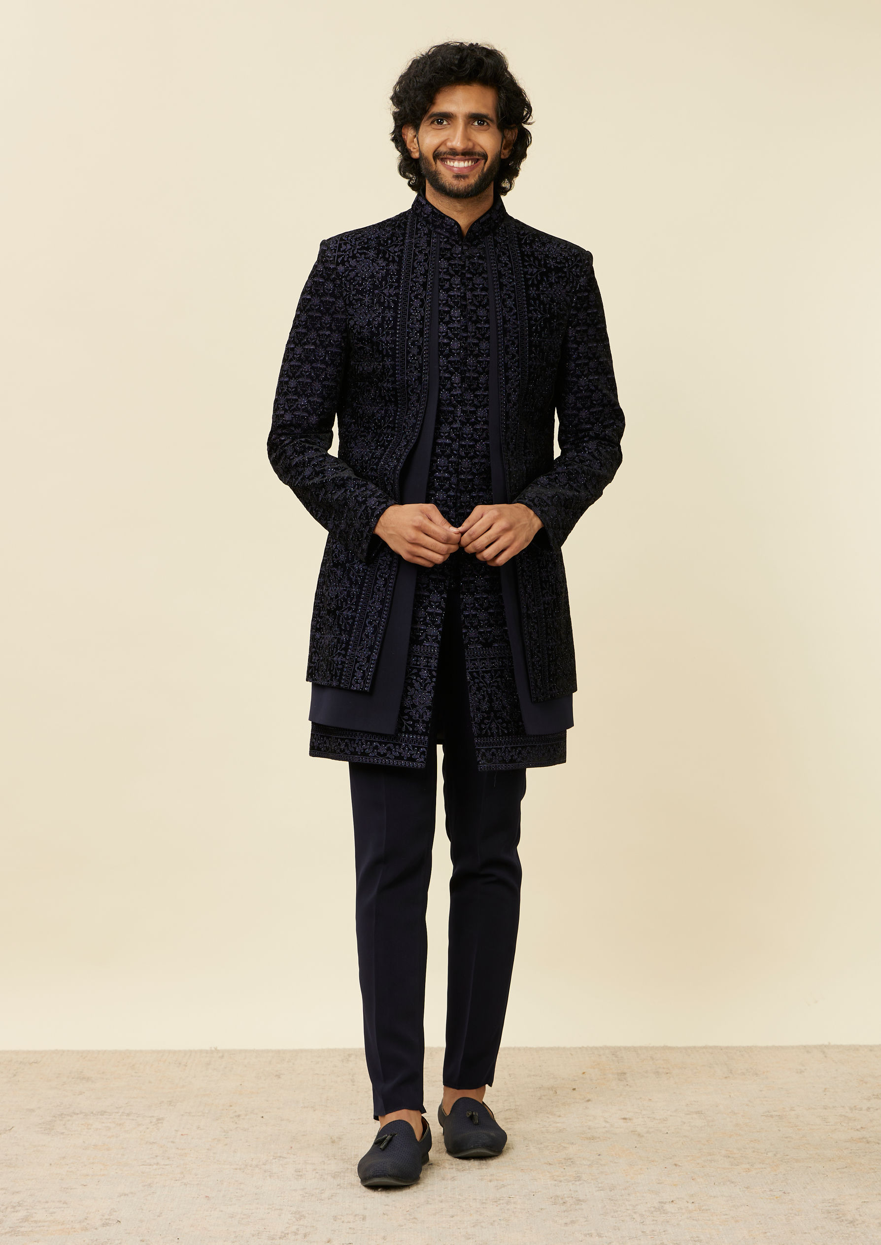 Twamev Men Dark Blue Scallop Shell Patterned Indo Western Set