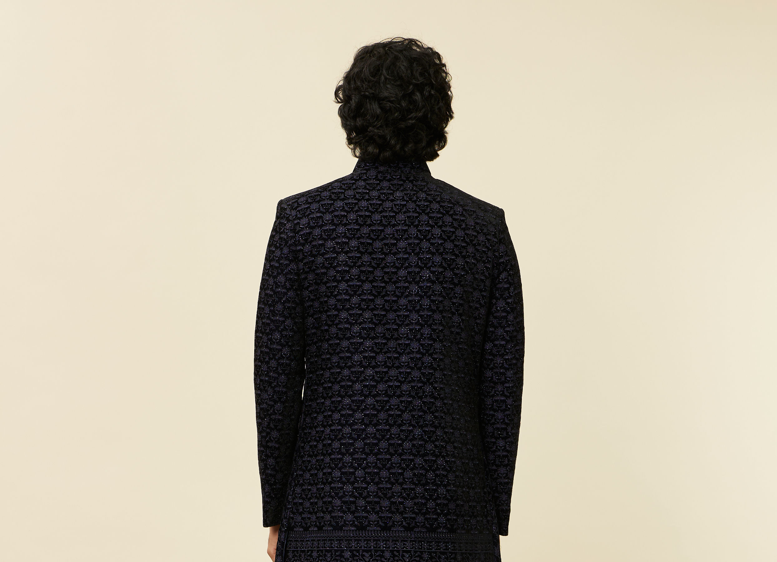 Twamev Men Dark Blue Scallop Shell Patterned Indo Western Set