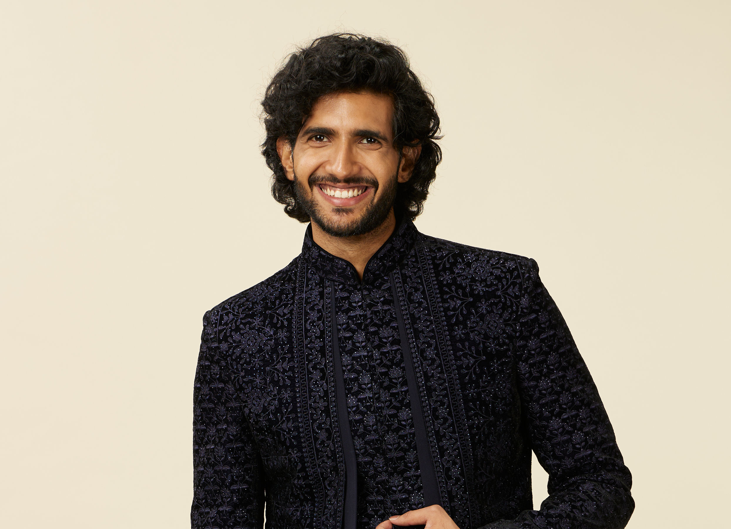 Twamev Men Dark Blue Scallop Shell Patterned Indo Western Set