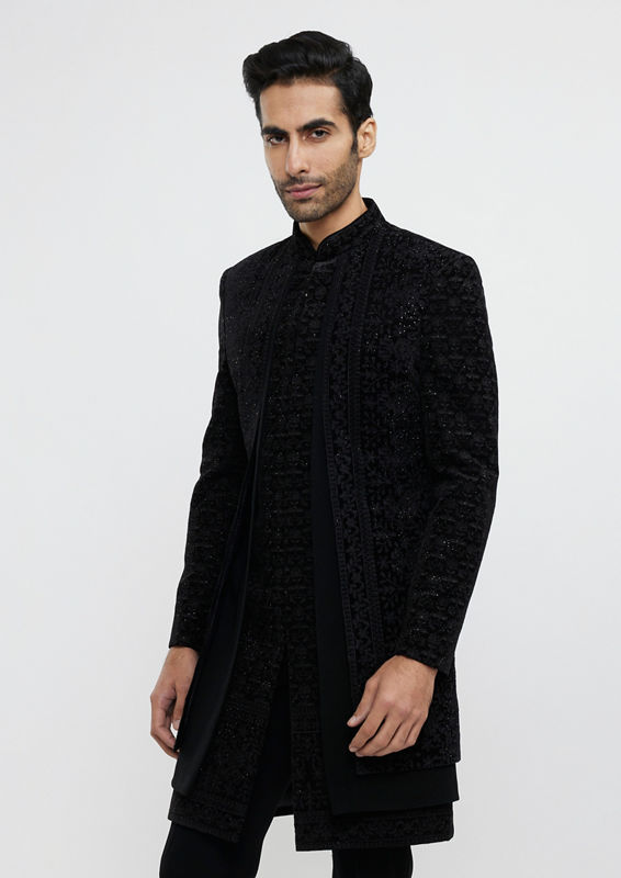 alt message - Twamev Men Midnight Black Bel Buti Embroidered Indo-Western Set with Stone Work image number 0