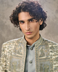 Twamev Men Cream & Grey Pashmina Silk Architectural Woven Indo Western Ensemble