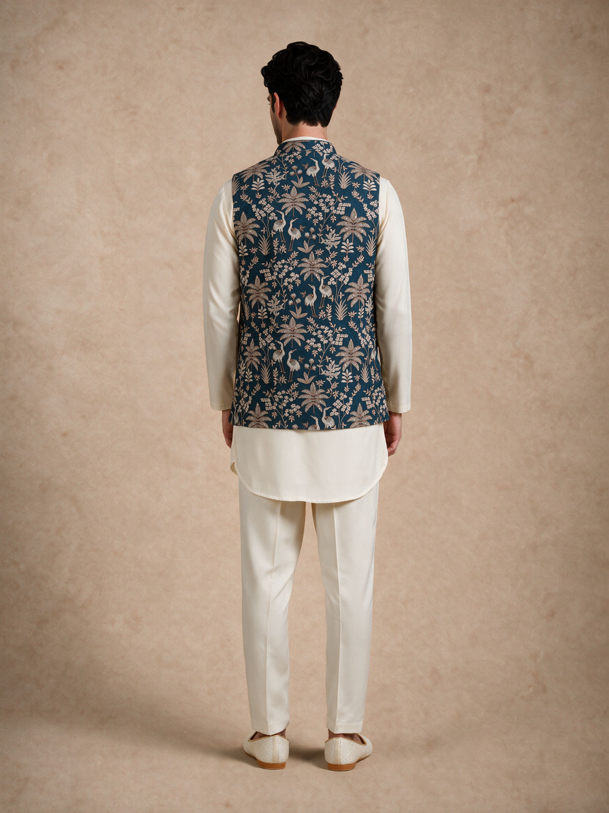Manyavar Men Blue Silk & Blended Linen Kurta Jacket Set with Thread Embroidery