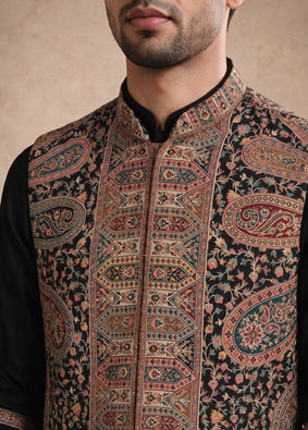 Manyavar Men Black Blended Viscose Kurta Jacket Set with Embroidery