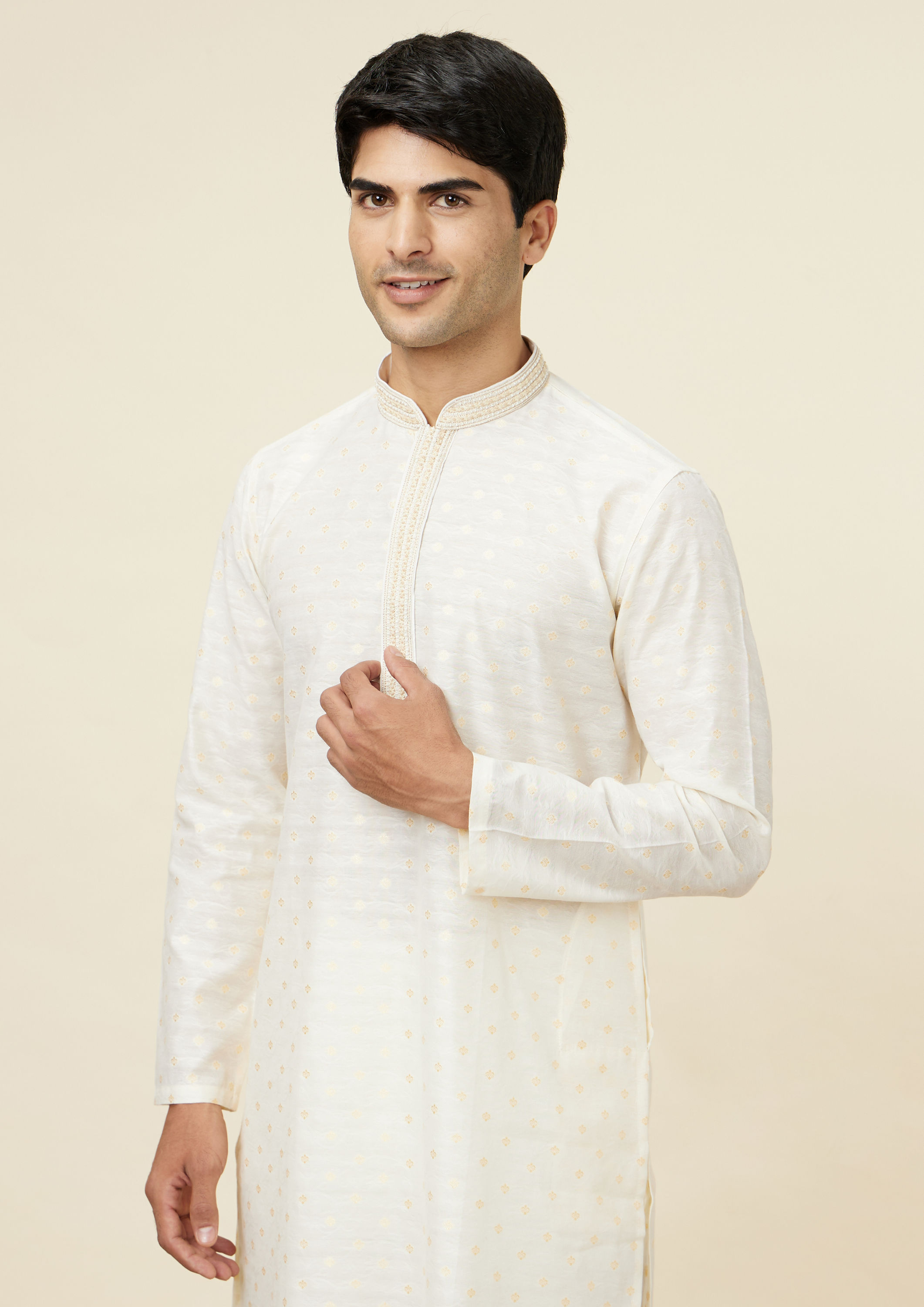 Twamev Men Cannoli Cream Jacquard Patterned Kurta Set image number 1