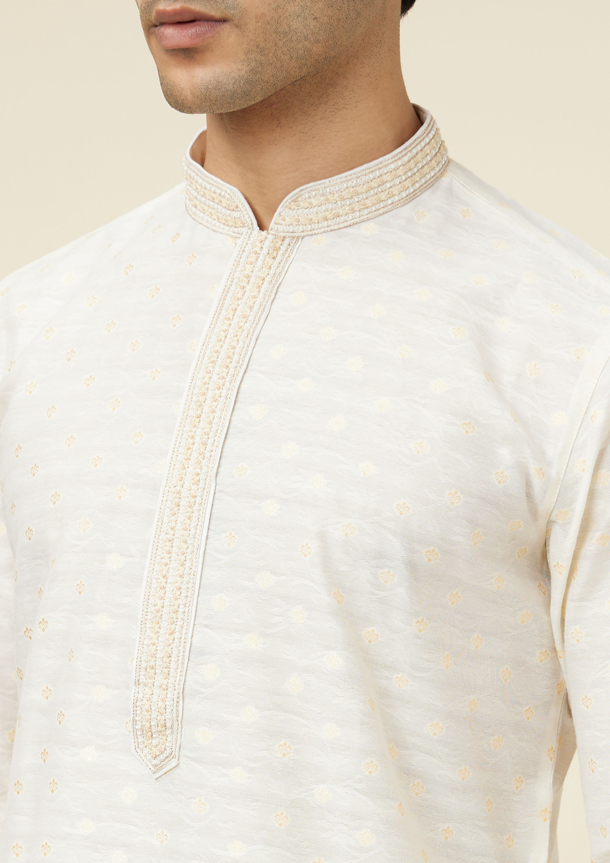 Twamev Men Cannoli Cream Jacquard Patterned Kurta Set image number 2