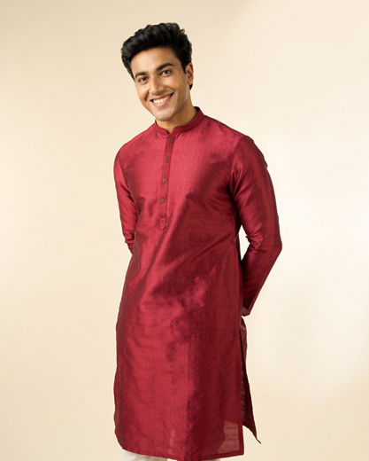 Diwas Men Elegant Maroon Kurta Pajama