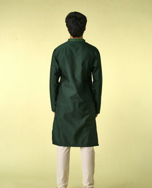 Diwas Men Dark Green Celebration Kurta Pajama