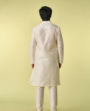 Diwas Men Warm White Elegance Kurta Pajama