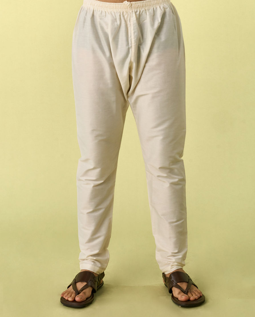 Diwas Men Warm White Elegance Kurta Pajama