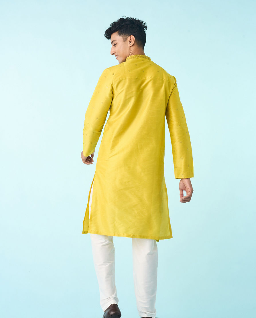 Diwas Men Mehndi Green Delight Kurta Pajama