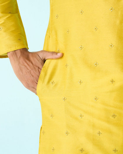 Diwas Men Mehndi Green Delight Kurta Pajama