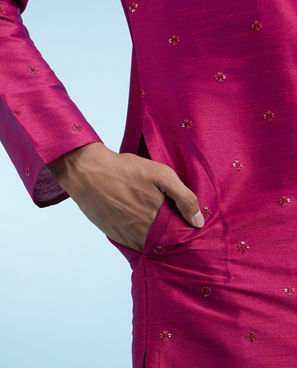 Diwas Men Ravishing Pink Kurta Pajama Set