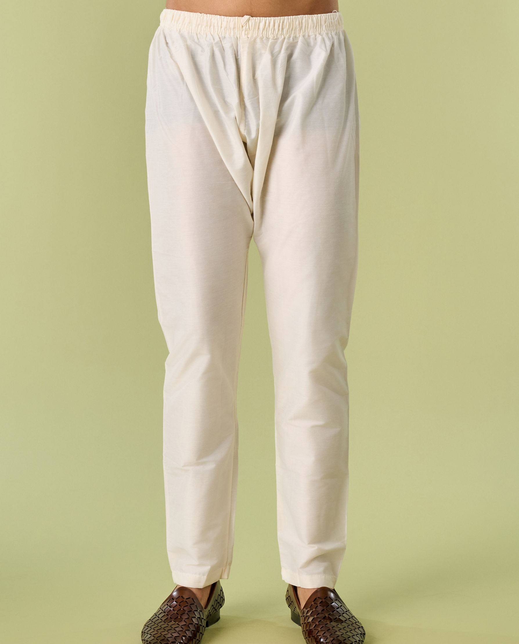 Diwas Men Dark Green Kurta Pajama