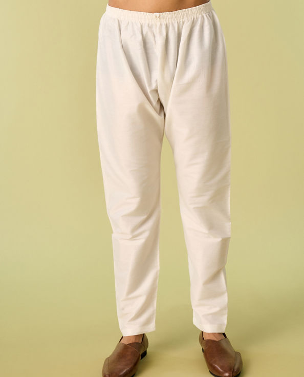 Diwas Men Wine Hued Viscose Kurta Pajama