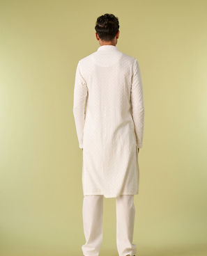 Diwas Men Glistening White Viscose Kurta Pajama