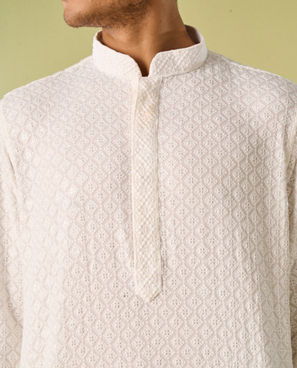 Diwas Men Glistening White Viscose Kurta Pajama